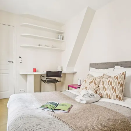 Apartment Spacious 1br In The Heart Of & Pompidou Paris