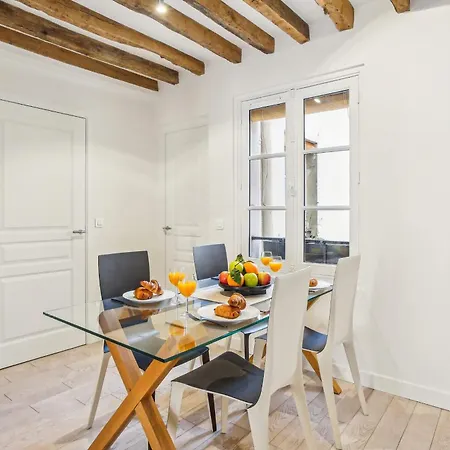 Spacious 1br In The Heart Of & Pompidou Apartment Paris